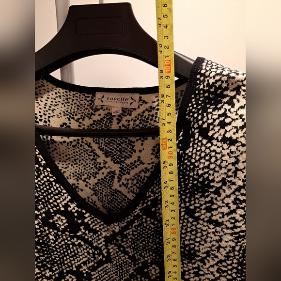 Nanette Lepore V-Neck Snake Print Sweater Dress Cream & Black Large New - Picture 5 of 7